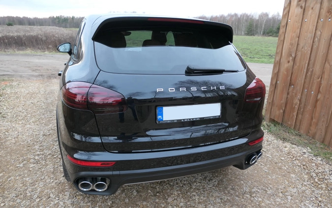 Porsche Cayenne cena 220000 przebieg: 60000, rok produkcji 2016 z Przecław małe 106